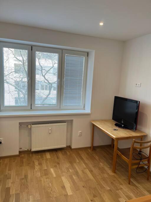 Brand New Apartment In The Heart Of Bratislava Exteriör bild