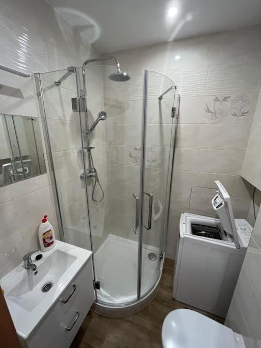 Brand New Apartment In The Heart Of Bratislava Exteriör bild