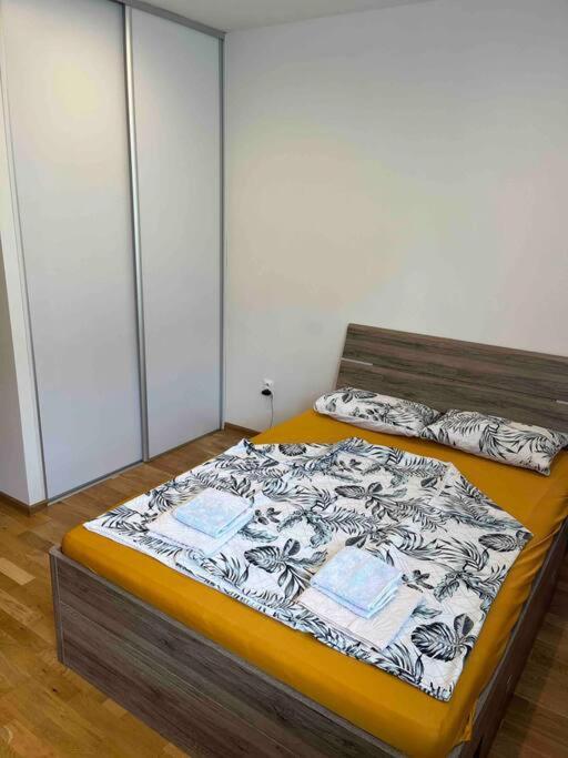 Brand New Apartment In The Heart Of Bratislava Exteriör bild